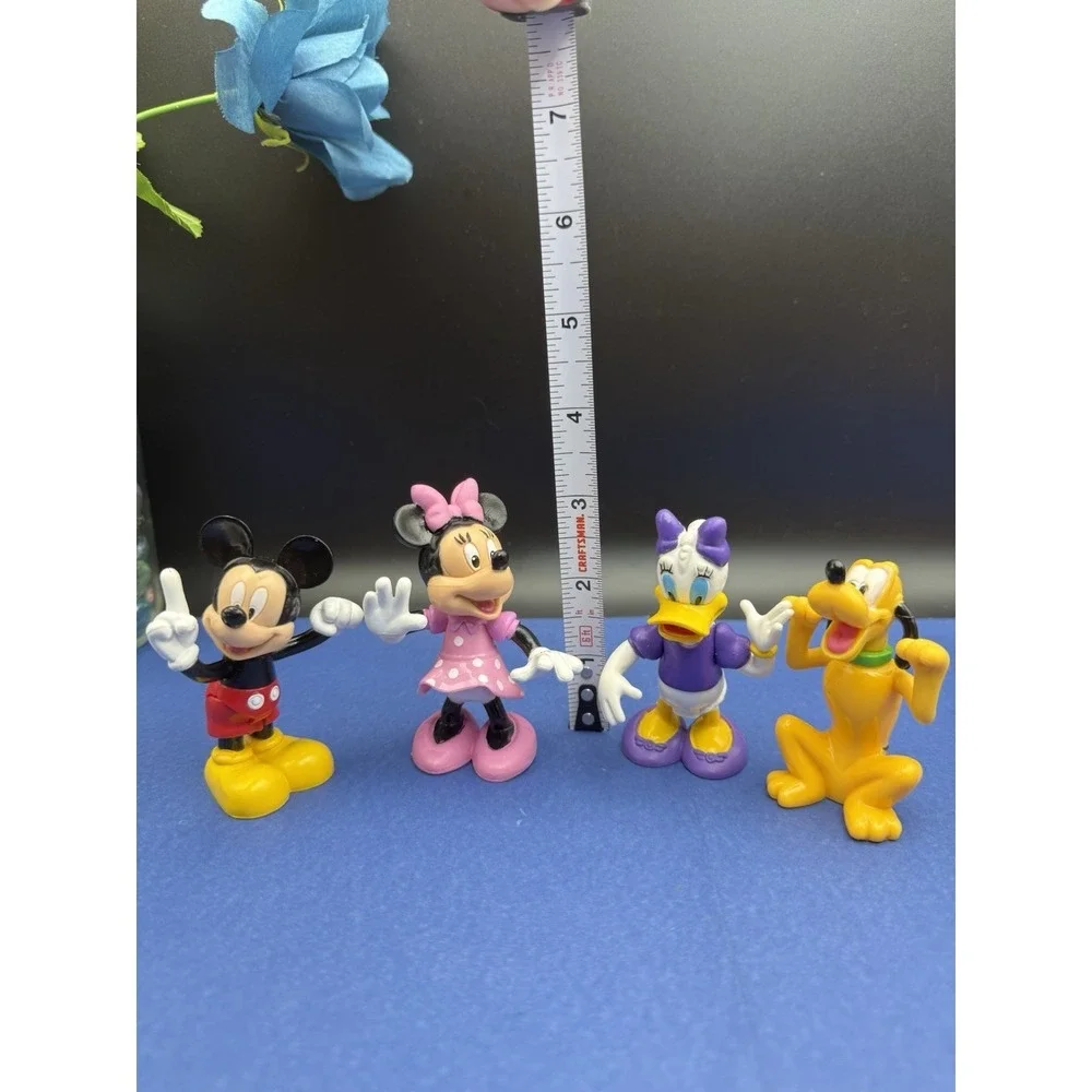 Original Mickey Mouse Clubhouse Deluxe Disney Store Play Set parts and Figurines